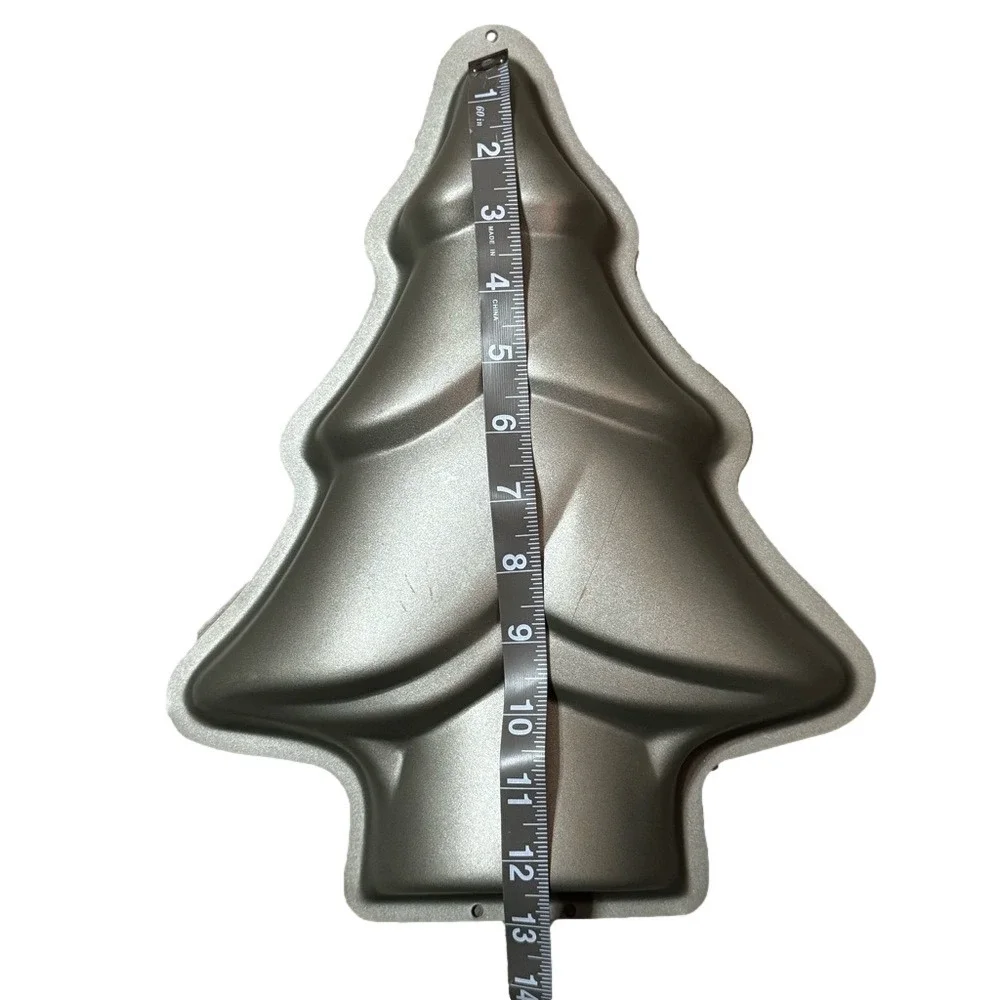 Non-Stick Christmas Tree Cake Pan No Brand